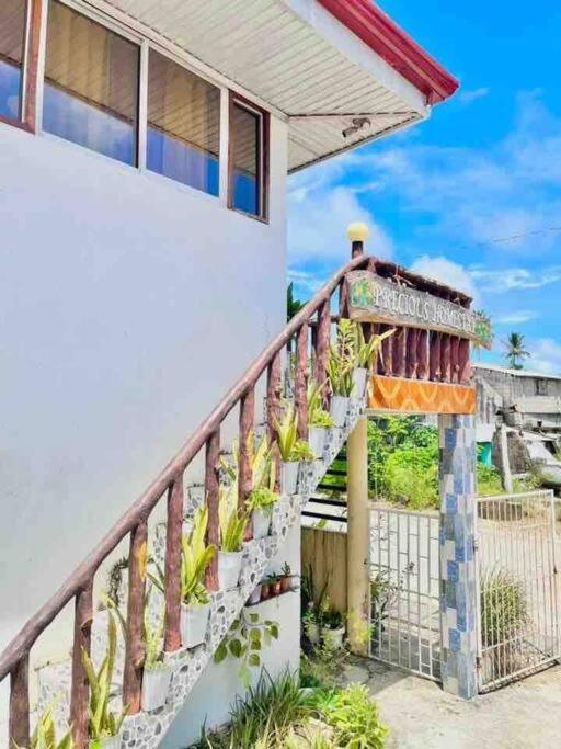Precious Homestay Burgos  エクステリア 写真